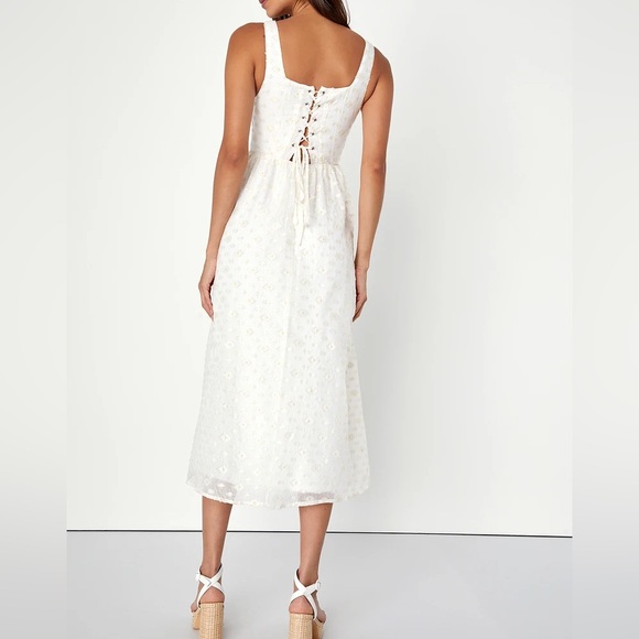 Devoted Dreamer Ivory Lace-Up Bustier Midi Dress With Pockets - Picture 7 of 9